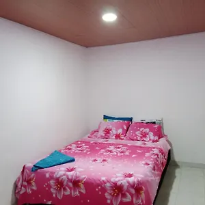  Apartamento Independiente Pareja Colombia