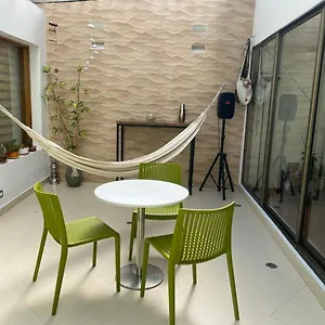 Habitación en casa particular Charlie's House Colombia
